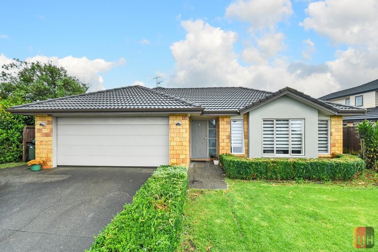 Photo of property in 48 Turnberry Drive, Wattle Downs, Auckland, 2103