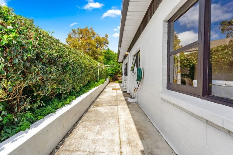 Photo of property in 2/10 Rodney Road, Northcote Point, Auckland, 0627