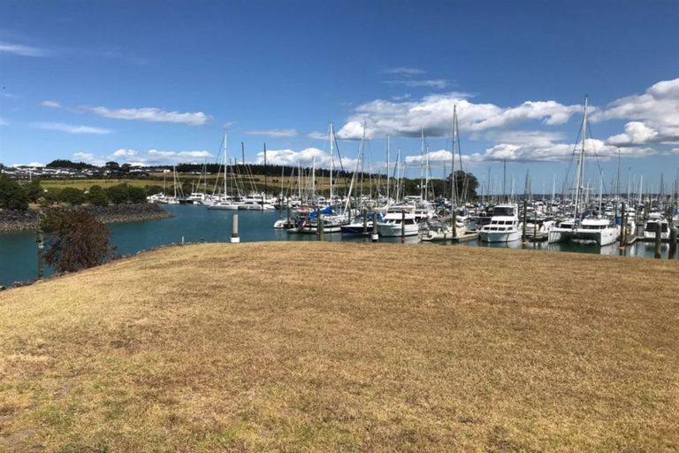 Photo of property in 40 Rue D' Amarres, Gulf Harbour, Whangaparaoa, 0930
