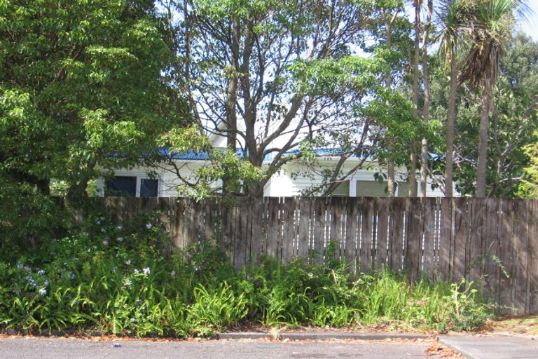 Photo of property in 29 Vanguard Road, Kelston, Auckland, 0602