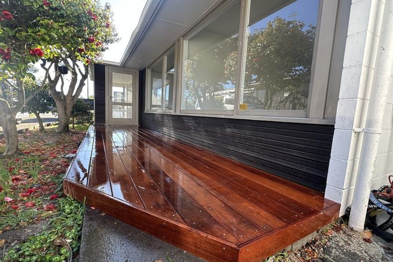 Photo of property in 91 Memorial Avenue, Ilam, Christchurch, 8053