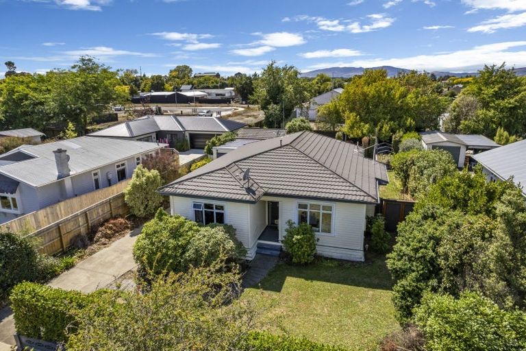 Photo of property in 25 Brightwater Terrace, Terrace End, Palmerston North, 4410