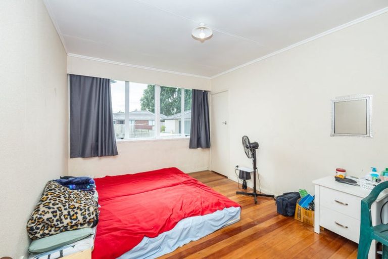 Photo of property in 37 Ross Crescent, Fairfield, Hamilton, 3214