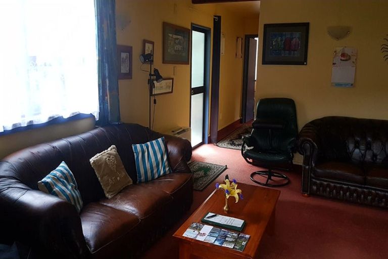 Photo of property in 10 Miro Crescent, Halfmoon Bay / Oban, Stewart Island, 9818