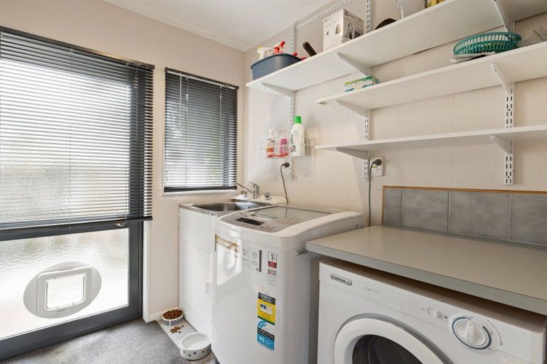 Photo of property in 14 Rimmington Drive, Hamilton Lake, Hamilton, 3204