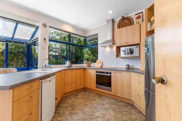 Photo of property in 40 Mccahill Views, Botany Downs, Auckland, 2010