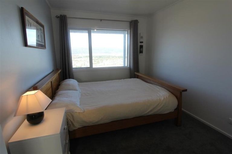 Photo of property in 5 Jacaranda Grove, Maungaraki, Lower Hutt, 5010