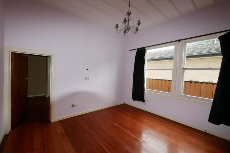 Photo of property in 17 Shirley Avenue, Papakura, 2110