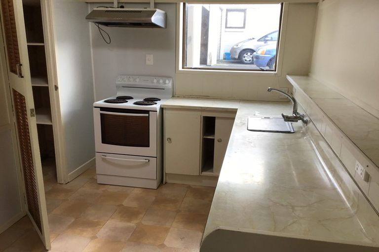 Photo of property in 17 Third Avenue, Avenues, Whangarei, 0110