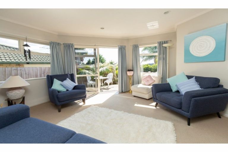 Photo of property in 36 Elan Place, Stanmore Bay, Whangaparaoa, 0932