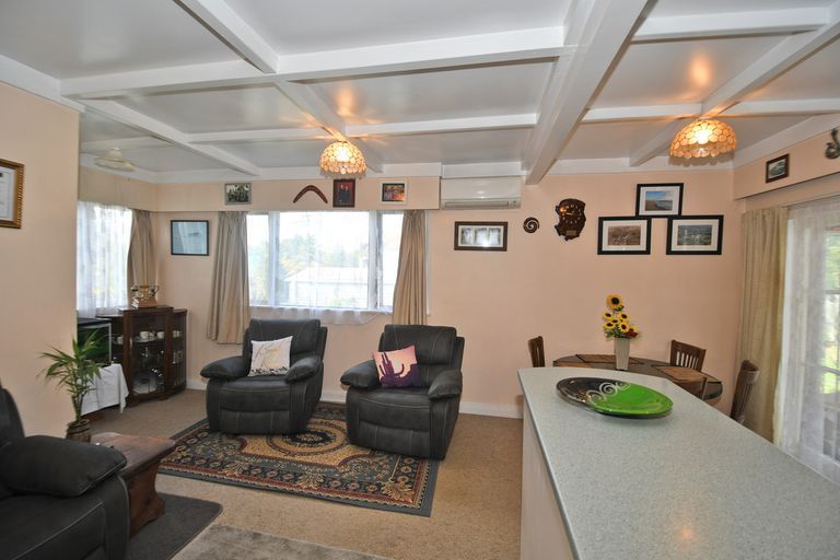 Photo of property in 75 Rodney Street, Wellsford, 0900