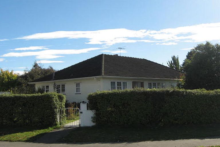Photo of property in 43 Plynlimon Road, Fendalton, Christchurch, 8052
