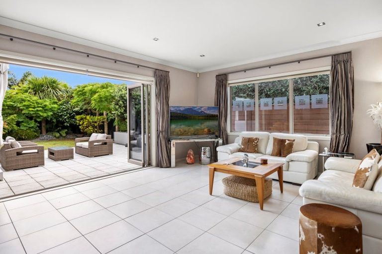Photo of property in 42 Palm Springs Boulevard, Papamoa Beach, Papamoa, 3118