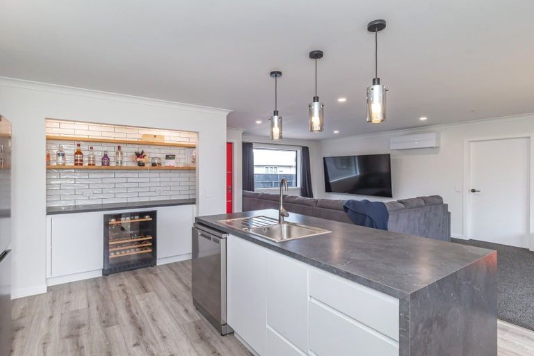 Photo of property in 202a Bath Street, Levin, 5510