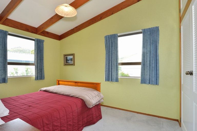 Photo of property in 5 Bill Nolan Place, Mahia, 4198