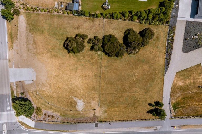 Photo of property in 2 Mount Linton Avenue, Wanaka, 9305