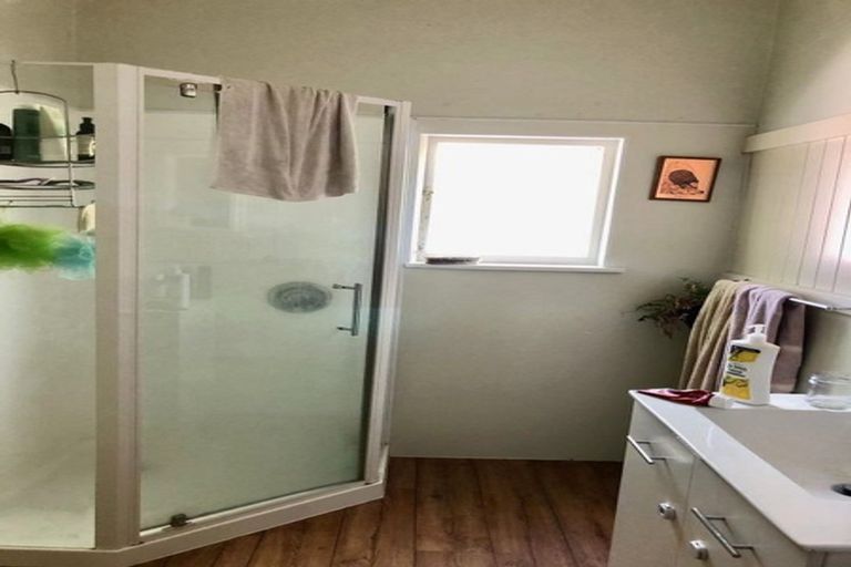 Photo of property in 106 Rattray Street, Riccarton, Christchurch, 8041