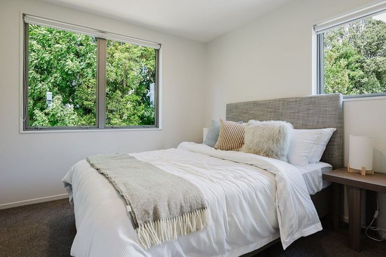 Photo of property in 28 Earlsworth Road, Mangere East, Auckland, 2024
