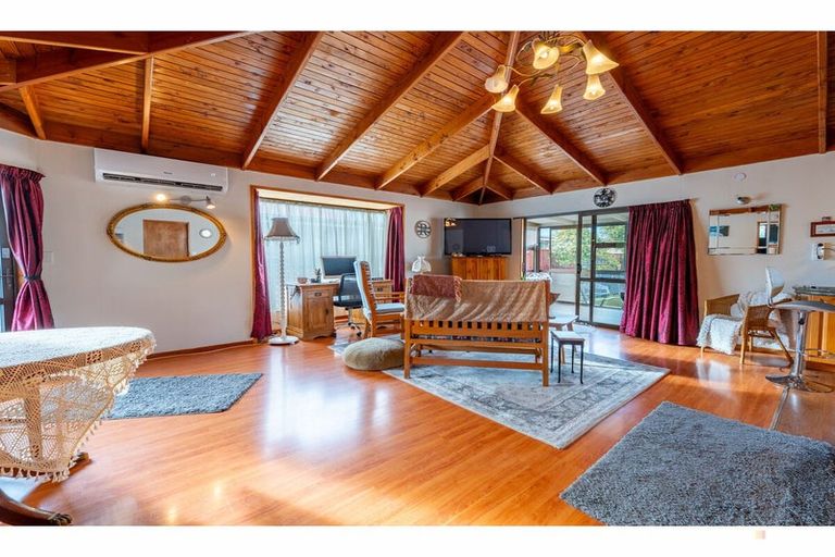 Photo of property in 19 Oxford Street, West End, Timaru, 7910