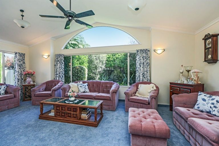 Photo of property in 9 Claridge Place, Taradale, Napier, 4112