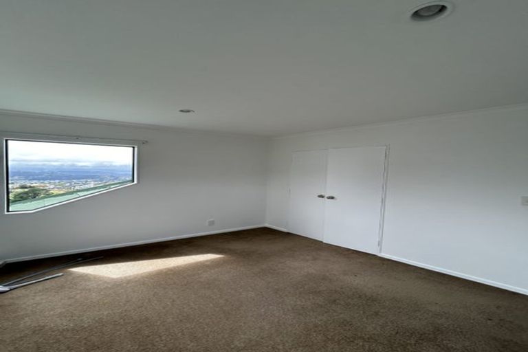 Photo of property in 99 Ashton Fitchett Drive, Brooklyn, Wellington, 6021