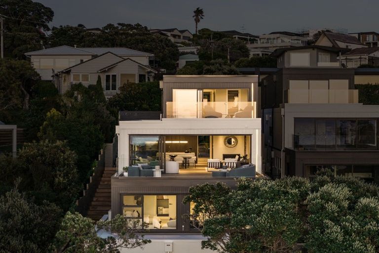 Photo of property in 52 Beach Road, Castor Bay, Auckland, 0620