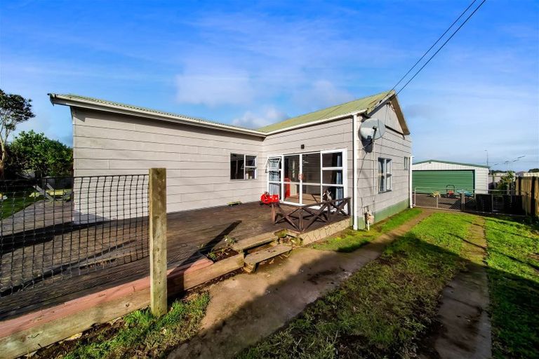 Photo of property in 56 Terou Street, Manaia, 4612