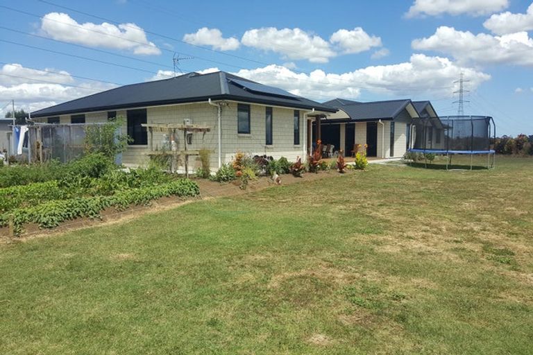 Photo of property in 1217 Glenbrook Road, Glenbrook, Waiuku, 2681