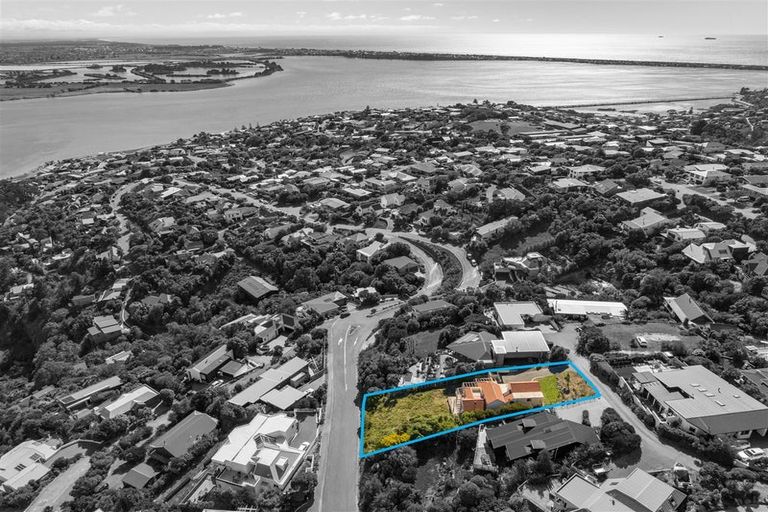 Photo of property in 5 Hatherly Lane, Mount Pleasant, Christchurch, 8081