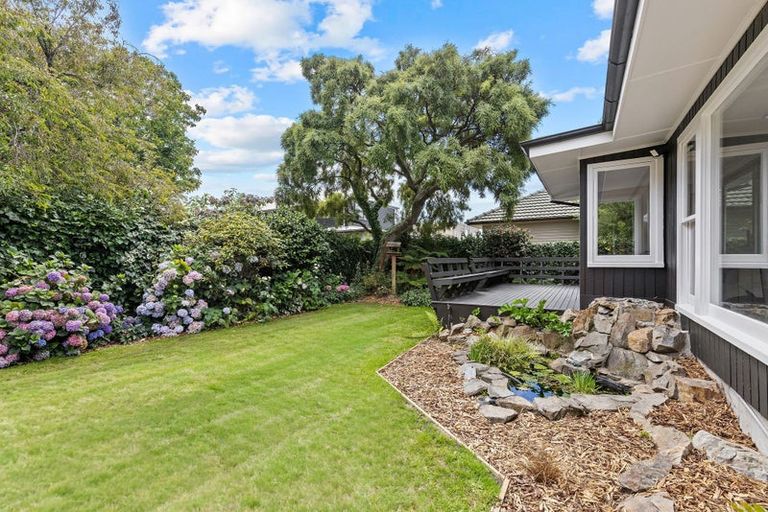 Photo of property in 55a Aorangi Road, Bryndwr, Christchurch, 8053