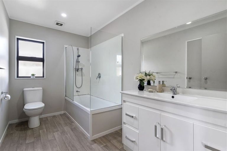 Photo of property in 67a Arimu Road, Papakura, 2110