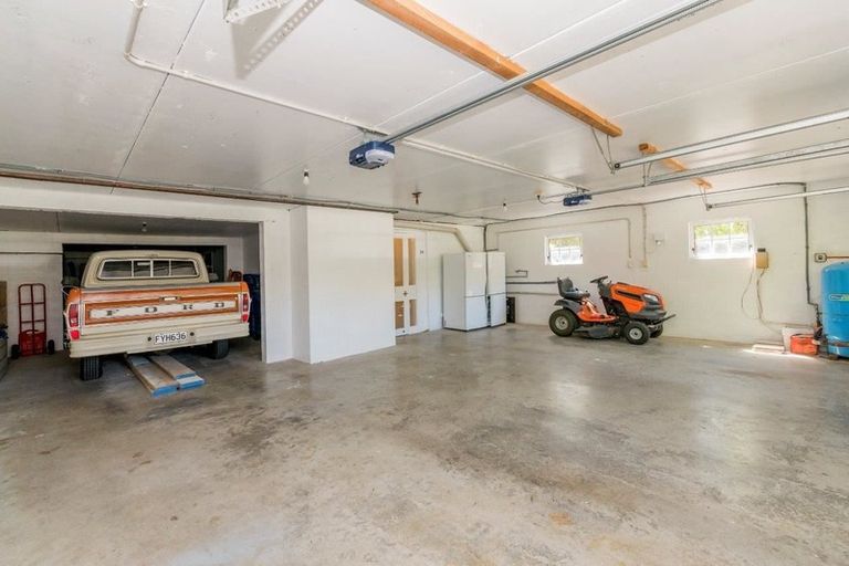 Photo of property in 15 Richmond Avenue, Waikanae, 5036