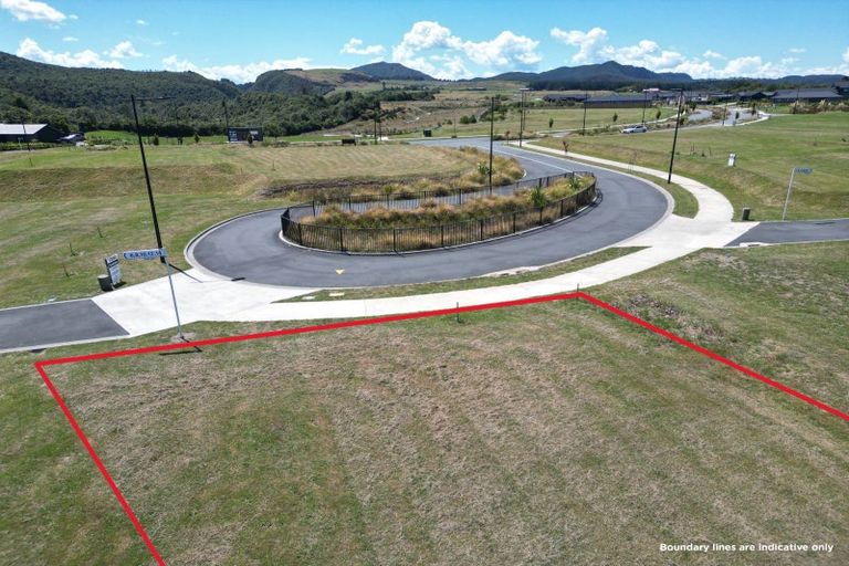 Photo of property in 16 Broadleaf Way, Kinloch, 3377