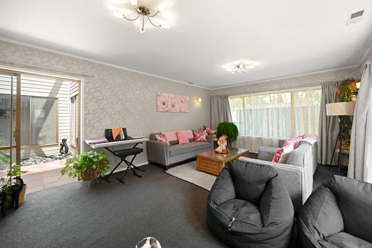 Photo of property in 2/84 Comries Road, Chartwell, Hamilton, 3210