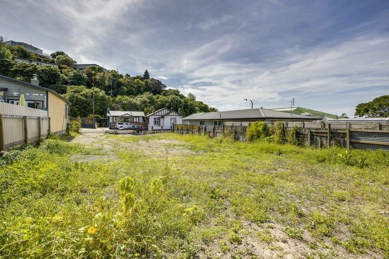 Photo of property in 14 Chaucer Road, Hospital Hill, Napier, 4110