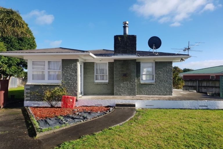 Photo of property in 21 Royal Arch Place, Rosehill, Papakura, 2113