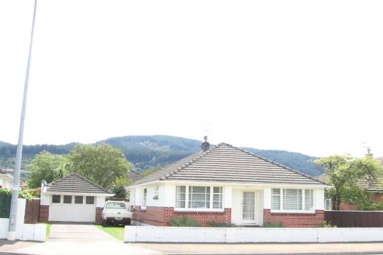 Photo of property in 273 Fergusson Drive, Heretaunga, Upper Hutt, 5018