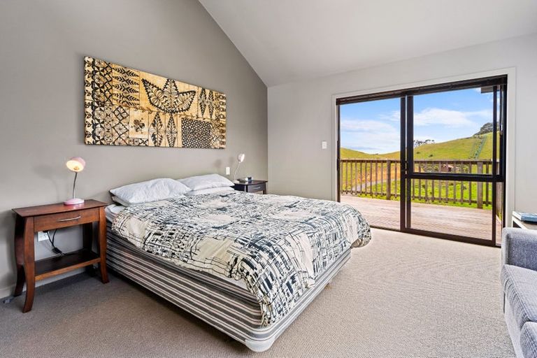 Photo of property in 168 Rockell Road, Whananaki, Hikurangi, 0181