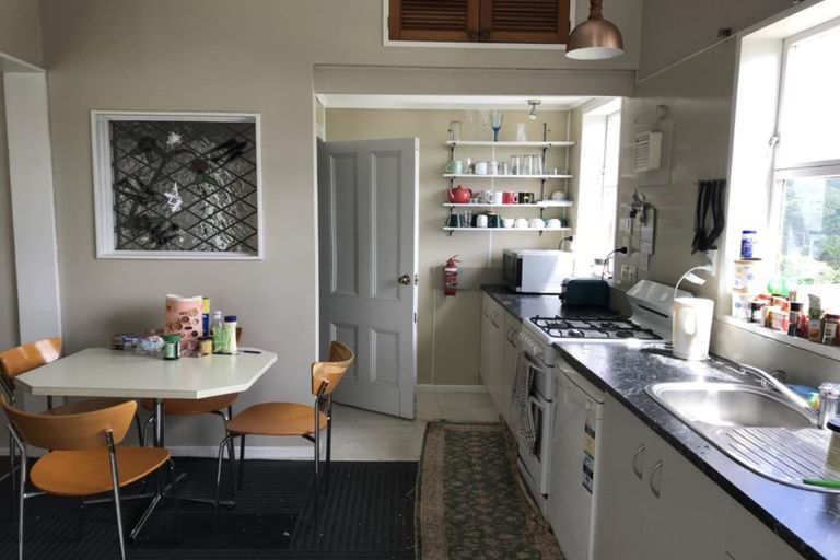 Photo of property in 66 Central Terrace, Kelburn, Wellington, 6012