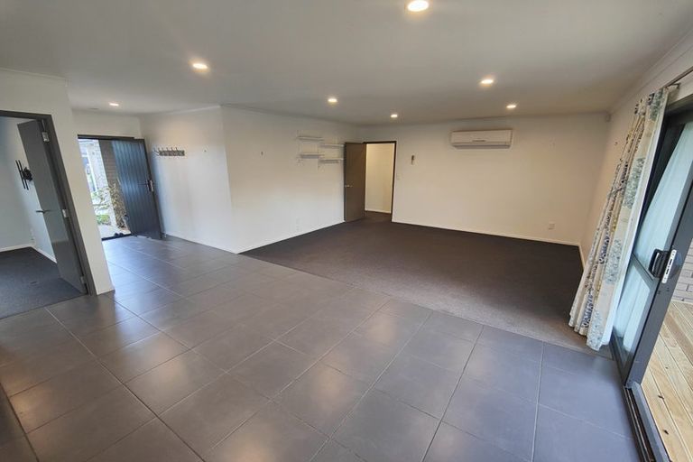 Photo of property in 16 Trauzer Place, Flagstaff, Hamilton, 3210