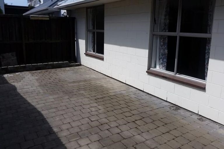Photo of property in 3/23 Champion Street, Edgeware, Christchurch, 8013