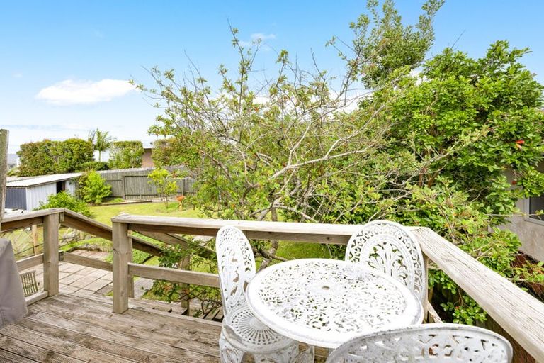 Photo of property in 15 Kotuku Place, Snells Beach, 0920