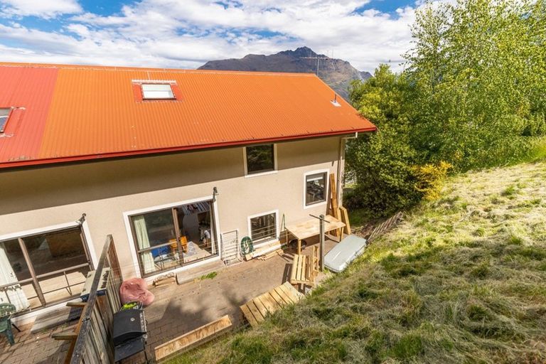 Photo of property in 6/4 Sainsbury Road, Fernhill, Queenstown, 9300