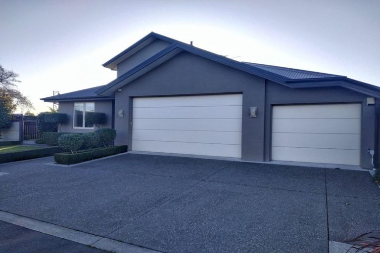 Photo of property in 33 Reka Street, Parklands, Christchurch, 8083