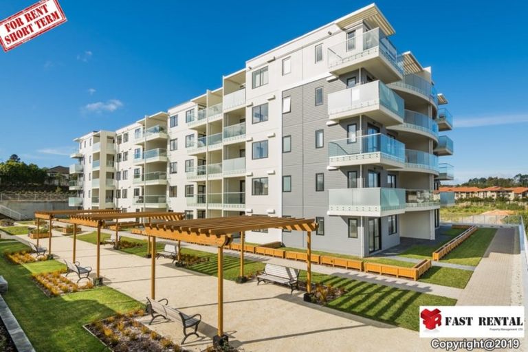 Photo of property in Apollo Apartments, 201/46 Rosedale Road, Rosedale, Auckland, 0632