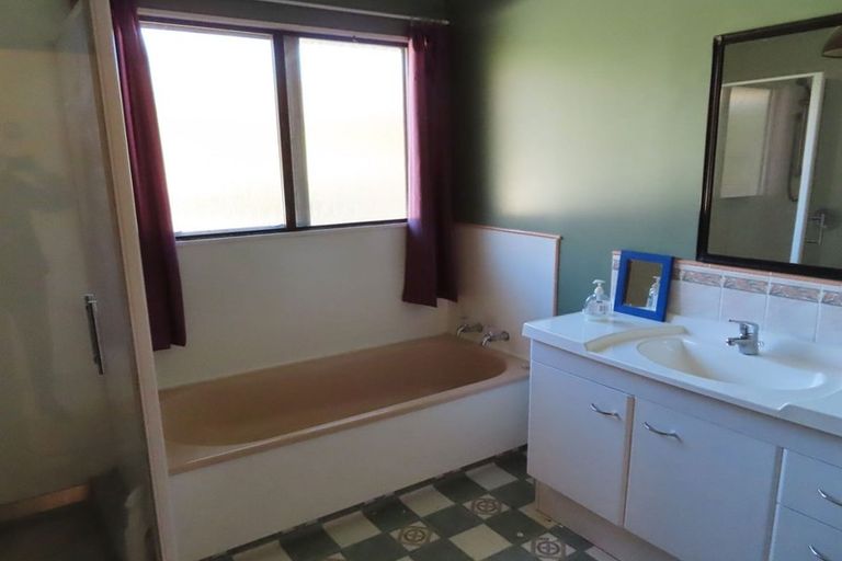 Photo of property in 64 Moon Ridge Road, Moonshine Valley, Porirua, 5381