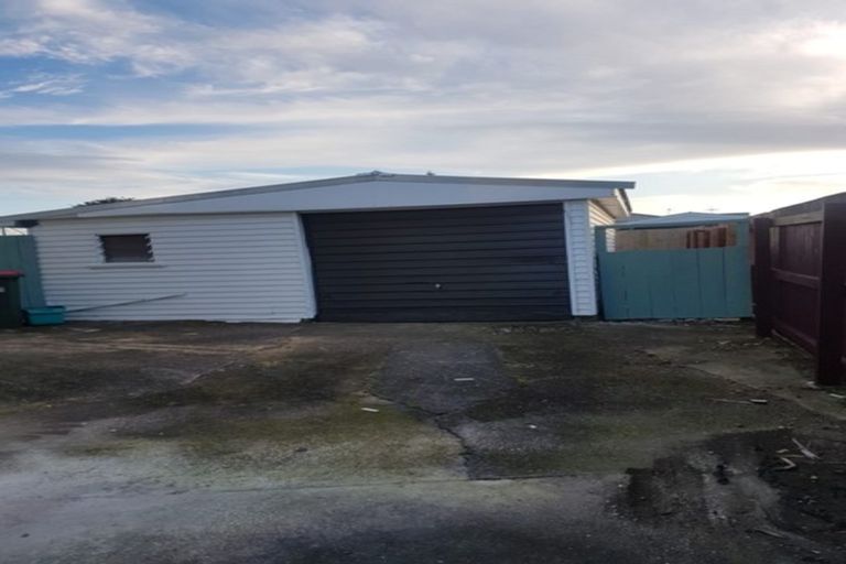 Photo of property in 21 Royal Arch Place, Rosehill, Papakura, 2113