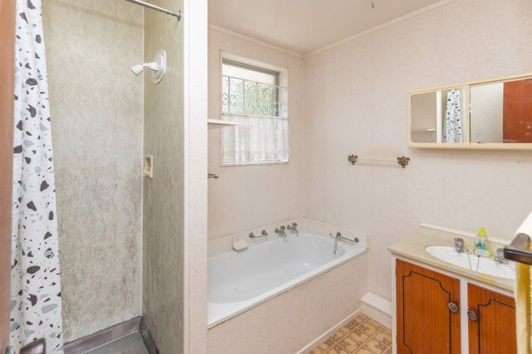 Photo of property in 18a Claude Street, Fairfield, Hamilton, 3214