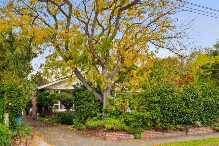 Photo of property in 39 Rountree Street, Upper Riccarton, Christchurch, 8041