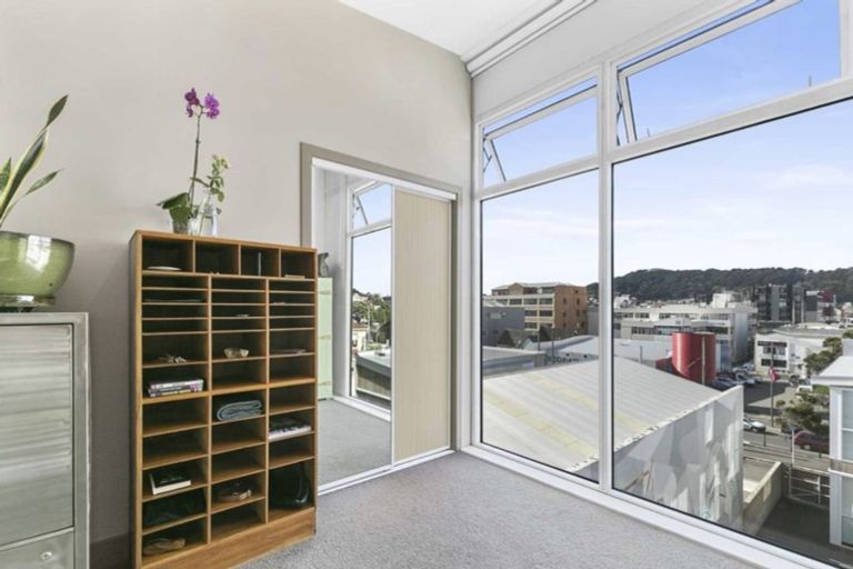 Photo of property in Canvas Apartments, 18/307 Willis Street, Te Aro, Wellington, 6011